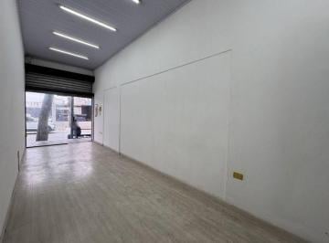 Comercial · 28m² · Salão em Vila Costa, Suzano/SP de 28m² para locação R$ 2.000,00/mes
