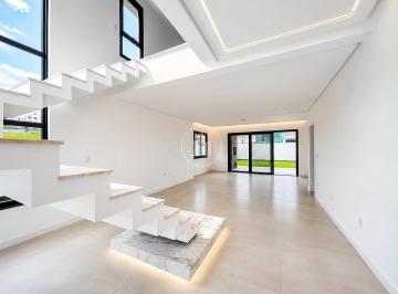 Casa · 236m² · 3 Quartos · 2 Vagas · Casa pronta com 3 Suítes e 236m² - Pedra Branca