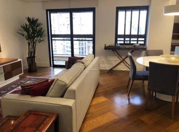 Apartamento · 120m² · 3 Quartos · 3 Vagas · Flat para venda em Moema de 120.00m² com 3 Quartos, 1 Suite e 3 Garagens