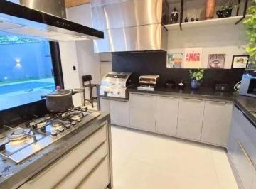 Casa de 4 quartos, São José dos Campos · Casa em Condomínio Residencial Montserrat, São José dos Campos/SP de 382m² 4 quartos à venda por R$ 