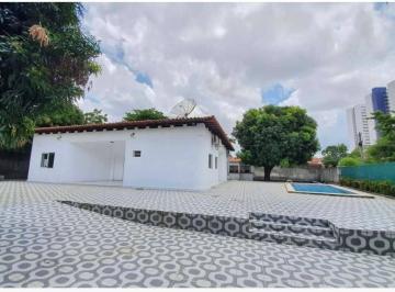 Casa térrea de esquina no bairro Horto · Casa térrea de esquina no bairro Horto