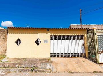 Casa · 120m² · 3 Quartos · 2 Vagas · Casa com 3 quartos na QR 402 de Samambaia - Aceita financiamento
