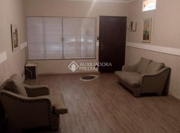 Casa · 200m² · 3 Quartos · 2 Vagas · 11