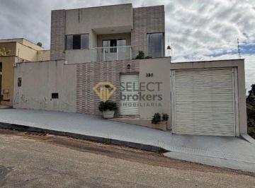 Casa · 218m² · 4 Quartos · 4 Vagas · Casa Triplex no Vitali