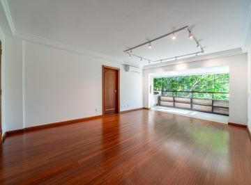 Apartamento · 151m² · 3 Quartos · Apartamento à venda - em Petrópolis