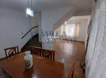 Casa · 175m² · 3 Quartos · 2 Vagas · Imperdível: Casa com 3 Quartos na Água Rasa