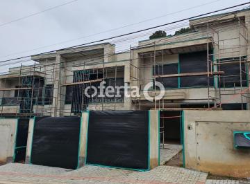 Casa · 123m² · 3 Quartos · 2 Vagas · Sobrado no Centro de Araucária