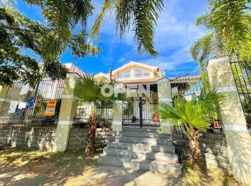 Casa · 5 Quartos · Casa à venda - em Moinhos de Vento