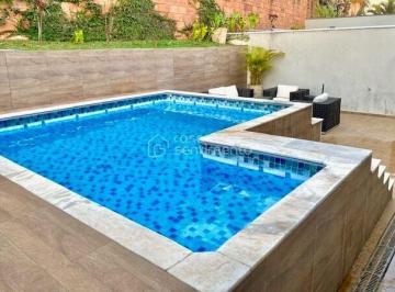 Casa · 185m² · 3 Quartos · 4 Vagas · Casa Térrea em Condomínio à Venda, com 3 quartos, Piscina Aquecida, no Bosque dos Cambarás, Bairro F