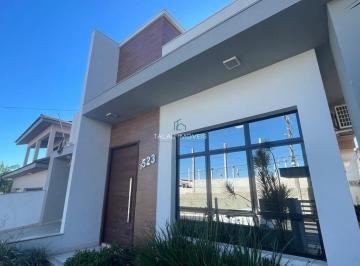 Casa · 195m² · 2 Quartos · 1 Vaga · Casa Alto Padrão no Bairro Coloninha