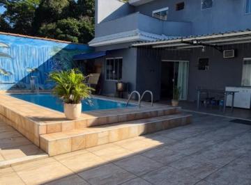 Casa · 3 Quartos · 4 Vagas · Casa à venda - no Campo Grande
