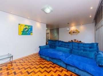 5a6eb94b-3ad8-4de9-b220-31bdf6179fe6 · Confortável casa para venda em Vila Moinho Velho com 5 quartos, sendo 1 suíte, 300m²