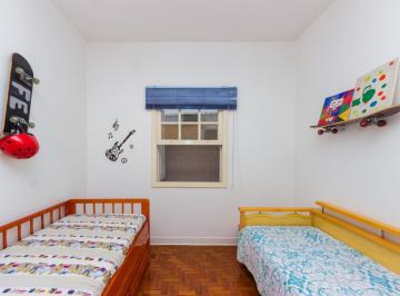 e4bc1616-d246-436e-8752-b552962be808 · Deslumbrante casa para venda em Vila Moinho Velho com 5 quartos, sendo 1 suíte, 300m²