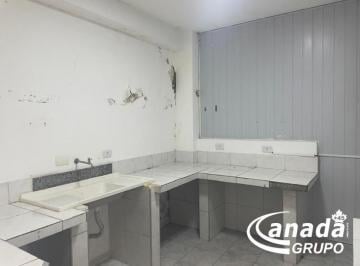 Casa · 7 Quartos · 2 Vagas · Casa Térrea com 7 salas em Osasco
