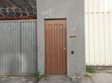 Casa · 50m² · Bairro Centro - Contagem - Casa de 02 quartos.