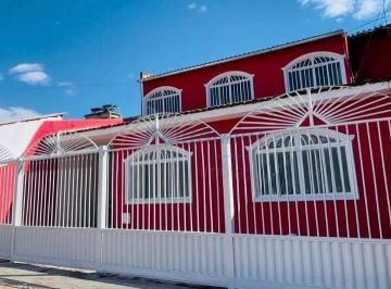 Casa · 195m² · 3 Quartos · Casa à Venda com 3 Quartos sendo 1 Suíte na QNL 17 - Taguatinga Norte