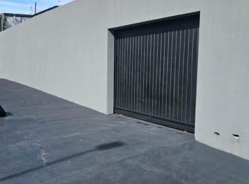 Casa · 150m² · 3 Quartos · 2 Vagas · Casa para alugar em Londrina, Esperança, com 3 quartos, com 150 m²