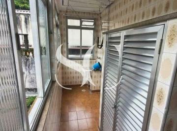 Casa · 65m² · 2 Quartos · Aluga-se casa de 02 dormitórios no bairro de Aparecida em Santos 