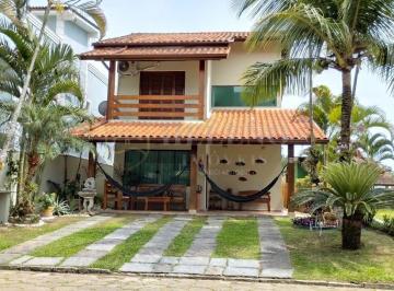 Casa · 150m² · 4 Quartos · 3 Vagas · Casa Beira-Mar em Condomínio Fechado na Praia da Enseada – São Sebastião/SP