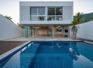 Casa · 388m² · 4 Quartos · Casa Alto Padrão contemporânea na praia do Guaeca