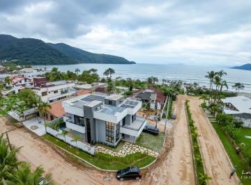 Casa · 330m² · 5 Quartos · 3 Vagas · Casa Alto Padrão em Lagoinha, Ubatuba/SP
