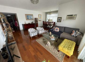 Apartamento · 172m² · 3 Quartos · 3 Vagas · Apartamento com varandão, suíte na Almirante Cochrane pertinho do Metrô.
