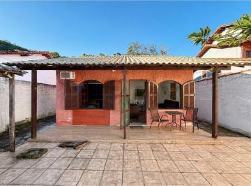 Casa · 88m² · 2 Quartos · 3 Vagas · Casa à Venda com Piscina em Condomínio Fechado no Bosque do Peró – Cabo Frio/RJ