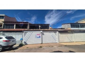 Casa · 200m² · 4 Quartos · CASA 4 QUARTOS, SAMAMBAIA SUL QR 320, PRÓXIMO AO METRÔ