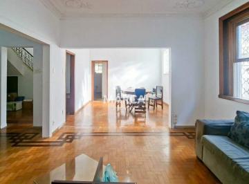 Casa · 280m² · 4 Quartos · 4 Vagas · Casa Ampla de 280m² 4 Quartos, Jardim, 4 Vagas Bairro Cruzeiro