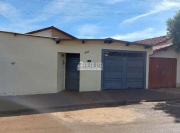 img0 · Casa com 4 Quarto(s) e 2 banheiro(s) para Alugar, 10 m² por R$ 1650 / Mês