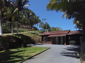 Casa · 64m² · 1 Quarto · 1 Vaga · Casa Aconchegante em Pomerode: Seu Refúgio na Natureza no Ribeirão Souto