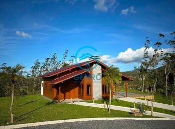 Rural · 1500m² · 2 Quartos · Casa de Campo em Meio a Natureza com Piscina e Terreno de 1.500m² à venda em São João Batista/SC