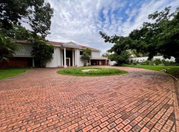Casa · 1200m² · 5 Quartos · 4 Vagas ·
Casa à venda no bairro São Luiz