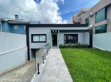 Casa · 127m² · 3 Quartos · 2 Vagas · Linda casa totalmente mobiliada com móveis planejados, eletros e móveis soltos. com 3 Quartos sendo