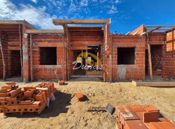Casa · 60m² · 2 Quartos · 1 Vaga · Casa Geminada à venda no Balneário Tiarajú - Tramandaí/RS