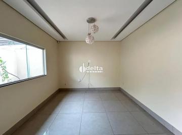 Casa · 250m² · 3 Quartos · 3 Vagas · Casa residencial com 3 quartos sendo 1 suíte disponível para locação no bairro Maravilha em Uberlând