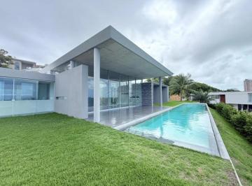 Casa · 420m² · 4 Quartos · 3 Vagas · Casa com vista mar e com 4 Suítes e Piscina à venda no Cond. Horizonte Fênix