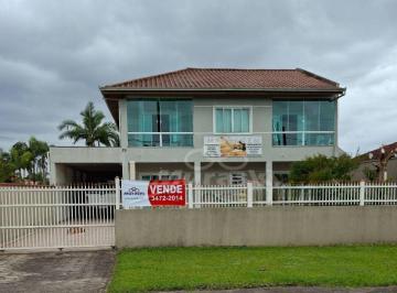 12ab0f79e9e774be2c41ee1e788055deb0124239 · Sobrado com 5 dormitórios à venda, 315 m² por R$ 1.600.000,00 - Nereidas - Guaratuba/PR