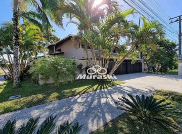 4b6c1d2b0adcb56b209342b20729f2aa14ffbba8 · Sobrado com 3 dormitórios à venda, 254 m² por R$ 1.350.000,00 - Centro - Guaratuba/PR