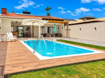 8e1d63d1bf372125219a7614f234db6ffceda031 · Casa com 3 dormitórios à venda, 141 m² por R$ 2.550.000,00 - Centro - Guaratuba/PR