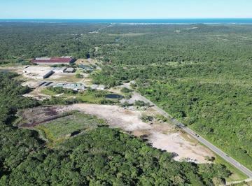 5bc51d8cc1989c4f2731630f742d3d68b7a38ad3 · Terreno à venda, 188760 m² por R$ 25.000.000,00 - Zona Rural - Guaratuba/PR