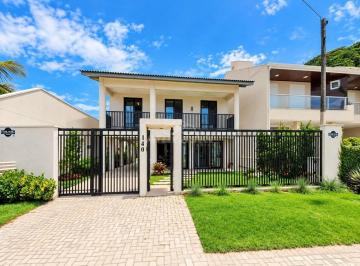69851563f5ba3fb99de96aae7a26148fd1c89e1e · Casa frente mar com 5 quartos à venda, 271 m² por R$ 8.000.000 - Centro - Guaratuba/PR
