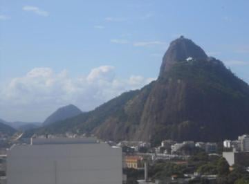 08f2142ba482967e549cf70d7e5e845be09939d3 · APARTAMENTO DE FRENTE COM LINDA VISTA PARA O PÃO DE AÇÚCAR, SALA E QUARTO SEPARADOS COM ARMÁRIO EMBU