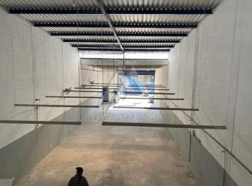 Comercial · 300m² · Galpão / Depósito / Armazém para alugar em Centro de 300.00m²