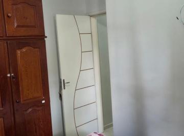 Apartamento · 77m² · 2 Quartos · 1 Vaga · Oportunidade de Compra: Apartamento Térreo Financiável por R$ 215 Mil