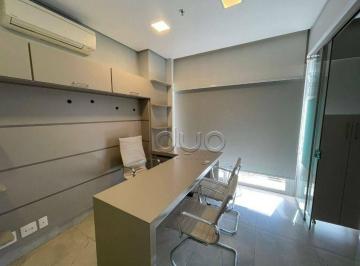Comercial · 42m² · 2 Vagas · Sala Comercial para alugar em Centro de 42.00m² com 2 Garagens