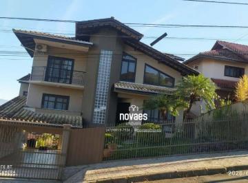 88e7b46d7e3e2cbce568dacdd9562eaaa8dbba5e · Sobrado com 4 dormitórios para alugar por R$ 10.974,75/mês - Saguaçu - Joinville/SC