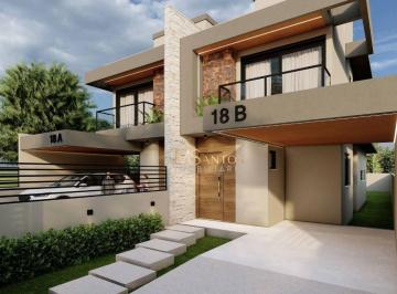 4bf538f22708c7069d8c4bd99d400b8c5bfb2864 · Casa com 3 dormitórios à venda, 141 m² por R$ 999.000 - Canasvieiras - Florianópolis/SC