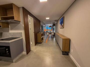 b86d23be8f0f6038a3b030730e3caf78be559b72 · Studio com 1 dormitório para alugar, 38 m² por R$ 4.500/mês - Centro - Florianópolis/SC
