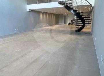 Comercial · 750m² · 10 Vagas · Prédio inteiro à venda em Água fria - SP